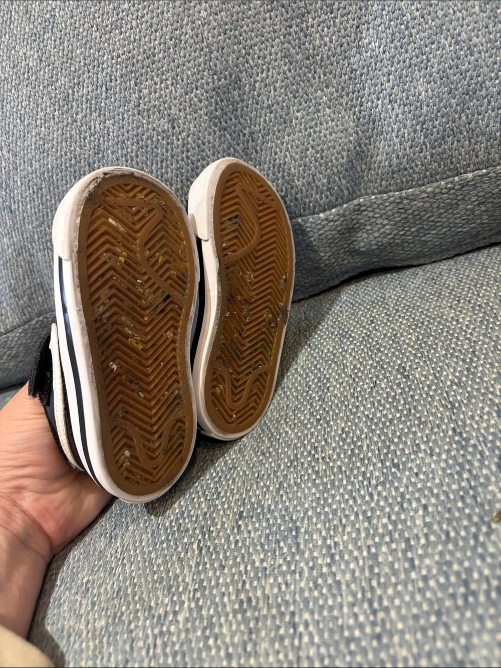 Nike court legacy leather sneakers 4.5c